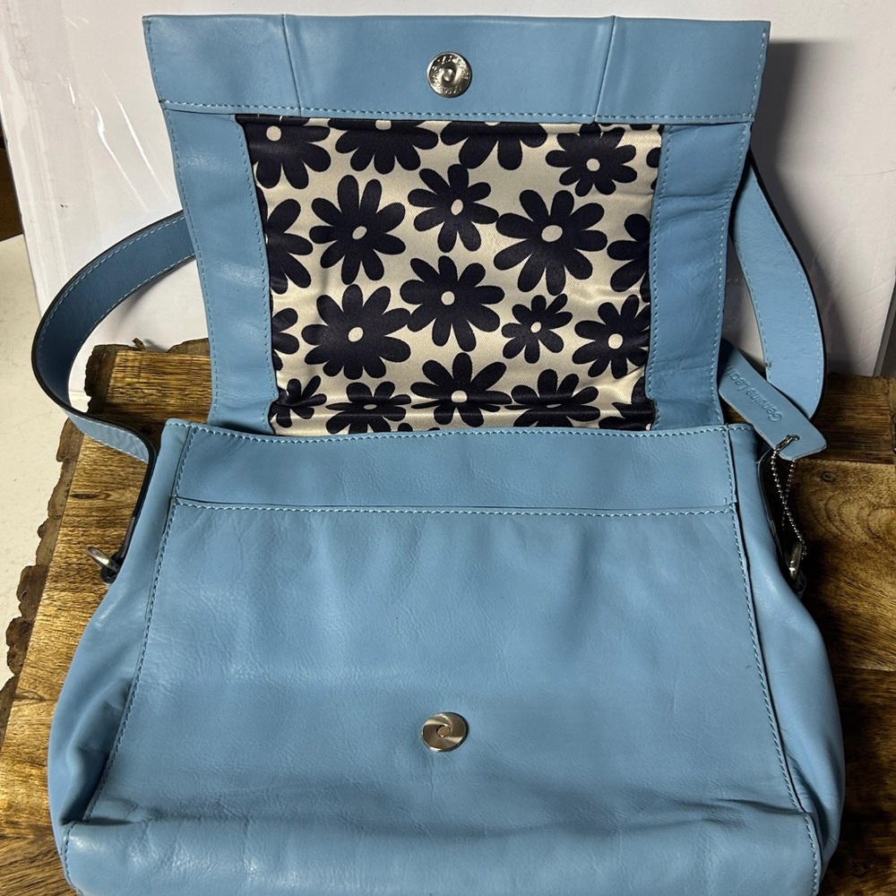 Nino BOSSI  Blue Leather Shoulder Bag